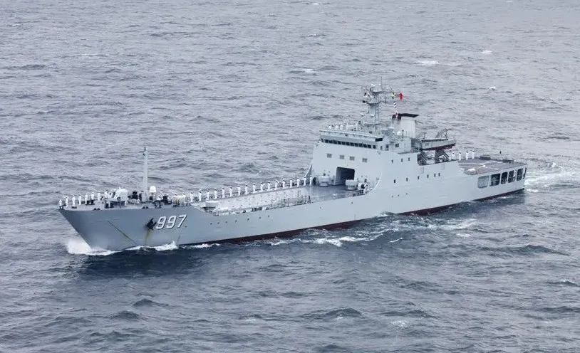 揭秘中国海军新型战舰，072B型登陆舰，揭秘中国海军新型战舰，072B型登陆舰亮相揭秘