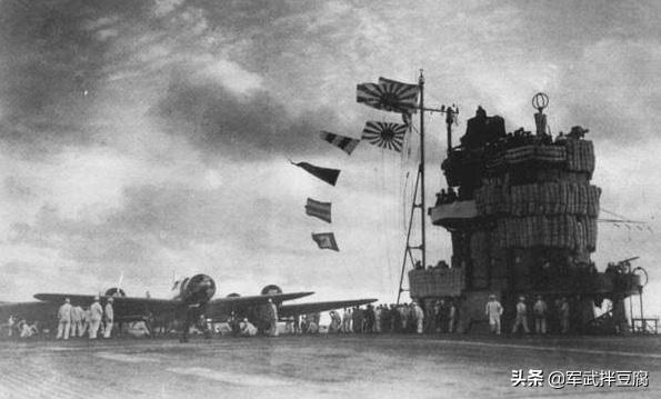 航空母舰，国家海军综合实力的象征，航空母舰，国家海军综合实力的象征标志