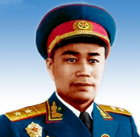 钟伟少将，军事卓越与领导风范的杰出代表，钟伟少将，军事卓越与领导风范的典范