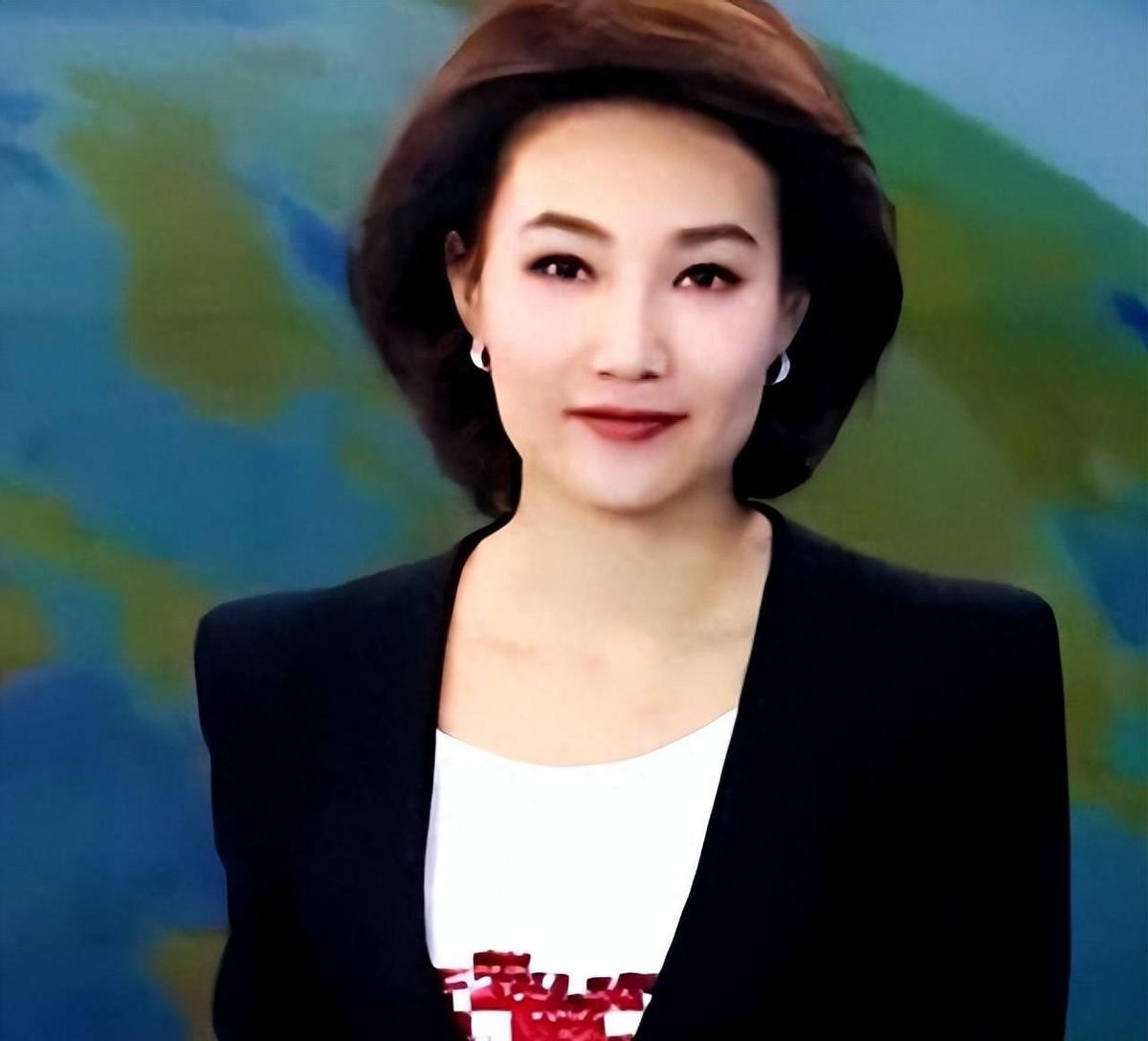 军事节目主持人关键简历，一位优秀军事传播者的成长轨迹，优秀军事传播者成长轨迹，军事节目主持人关键简历揭秘