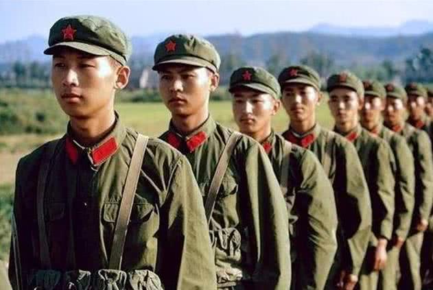 揭秘中国军队新军服，17式军服图片解析，揭秘中国军队新军服，深度解析17式军服图片