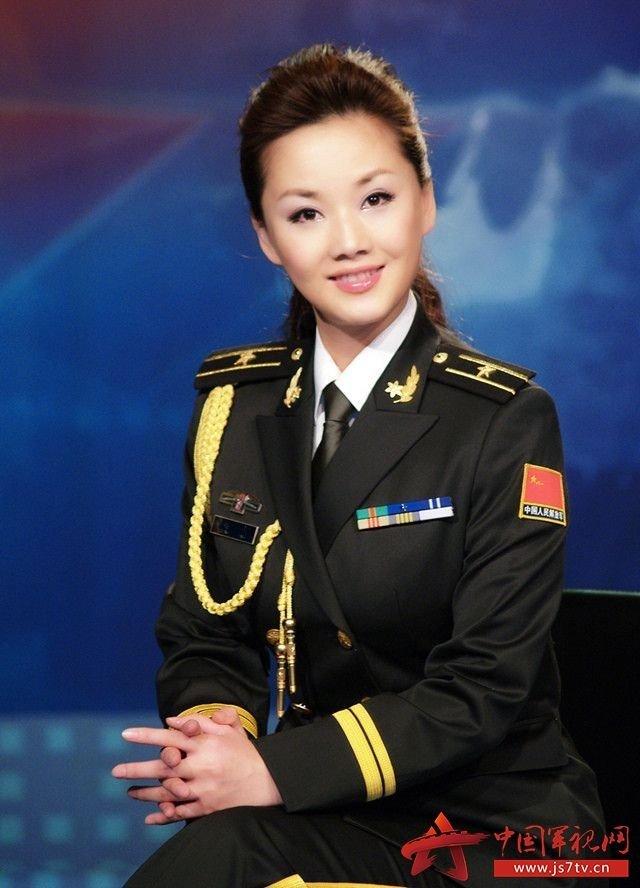 军事栏目主持人的必备条件，军事栏目主持人的必备条件概述