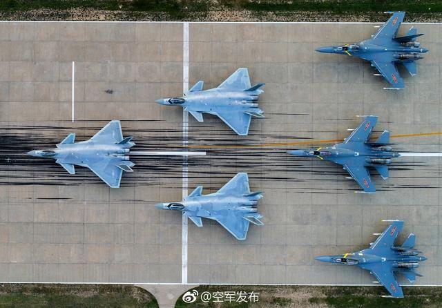 歼-10战斗机带气道折纸教程，从纸艺探索军事科技之美，歼-10战斗机带气道折纸教程，探索军事科技与纸艺之美