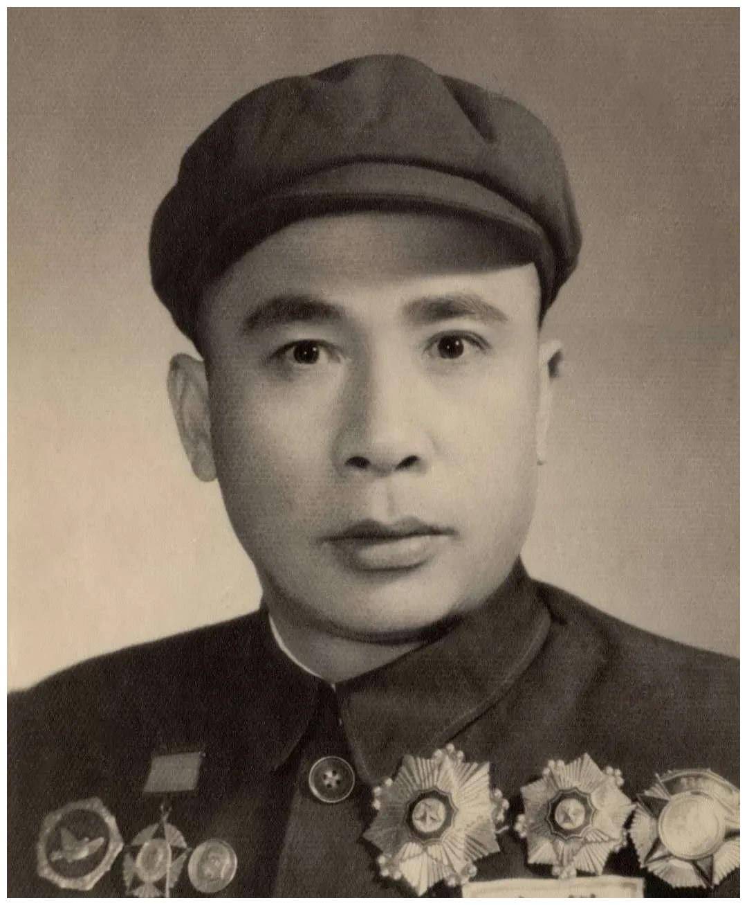 副司令王重光简介，副司令王重光简介概览