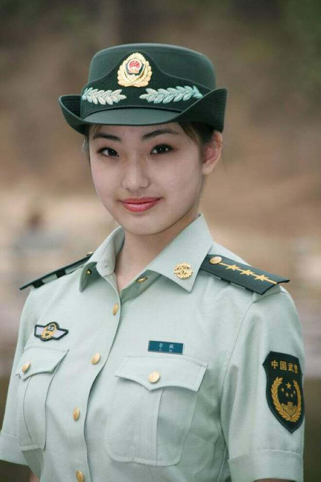 中国女兵图片2009，展现飒爽英姿的时代记忆，中国女兵风采，飒爽英姿的时代记忆 2009图片回顾