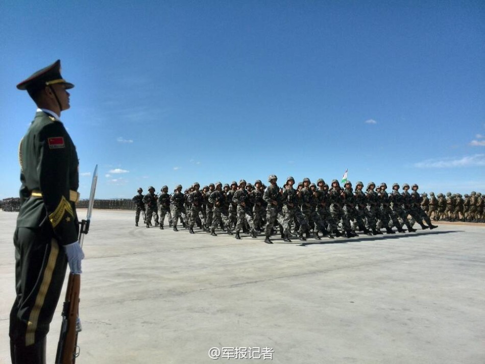 朱日和阅兵的导演揭秘，朱日和阅兵导演揭秘幕后故事
