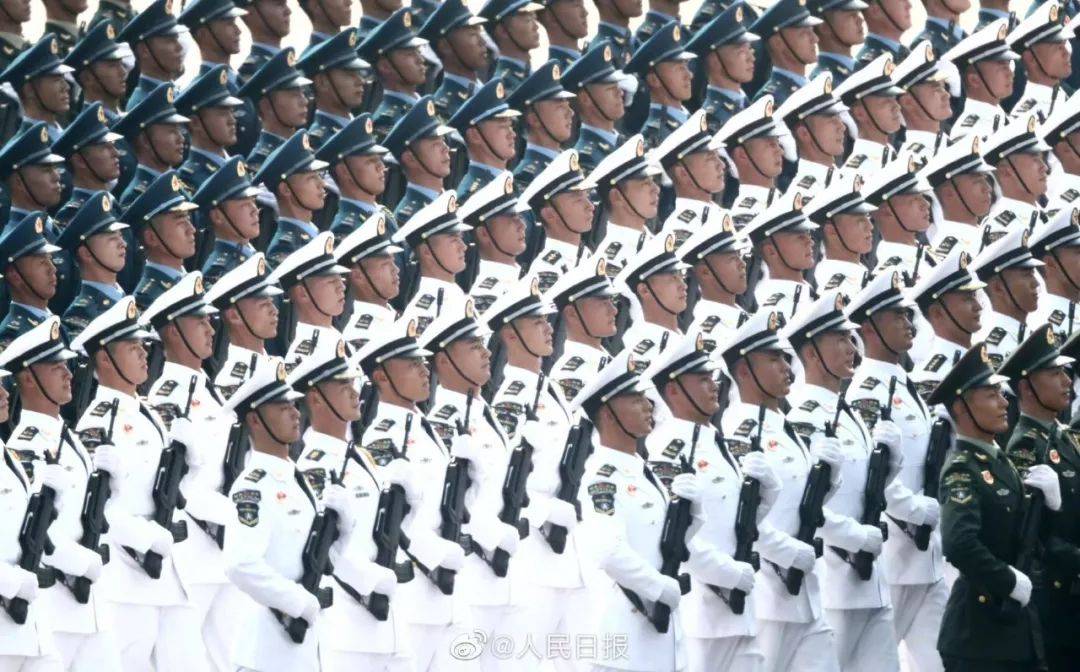 壮丽军威展风采——记2023年国庆阅兵方队，壮丽军威展风采，2023年国庆阅兵方队震撼亮相