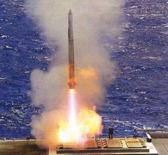 美国导弹过行台湾海峡，地区安全的新挑战与应对之道，美国导弹穿越台湾海峡，地区安全挑战与应对策略