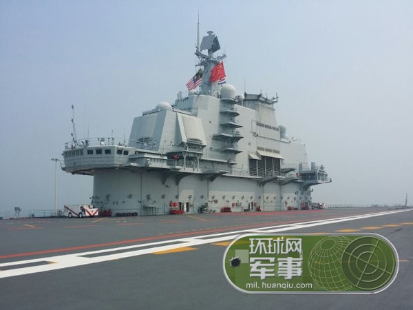 辽宁舰现舰长——中国海军力量的卓越领航者，辽宁舰舰长，中国海军力量的杰出领航先锋