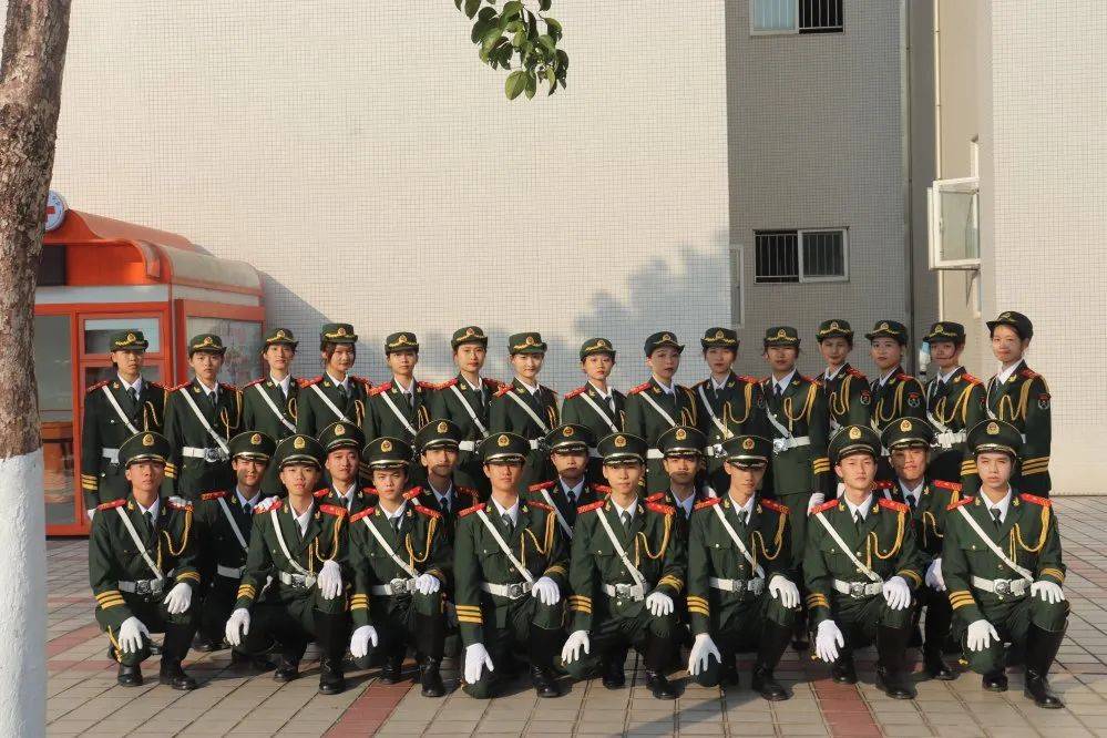 国旗护卫队工作总结报告，国旗护卫队年度工作总结报告，回顾与反思