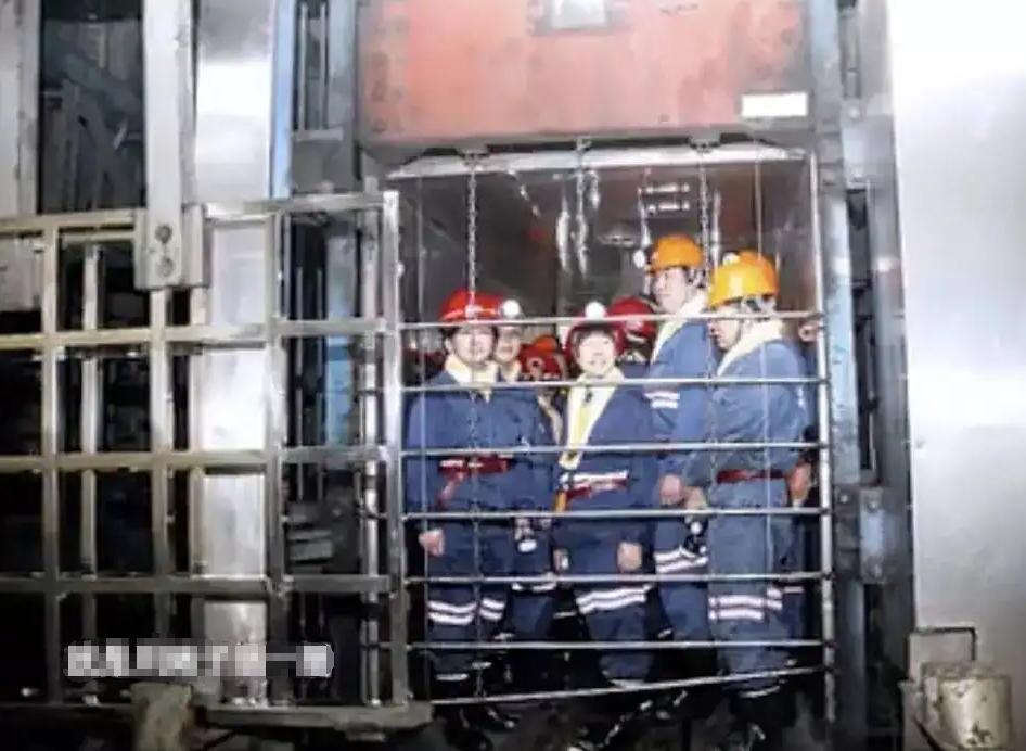 香港正宗六宝典资料大全——眼观六路，洞悉天机，香港正宗六宝典资料大全，洞悉天机，眼观六路秘籍大全