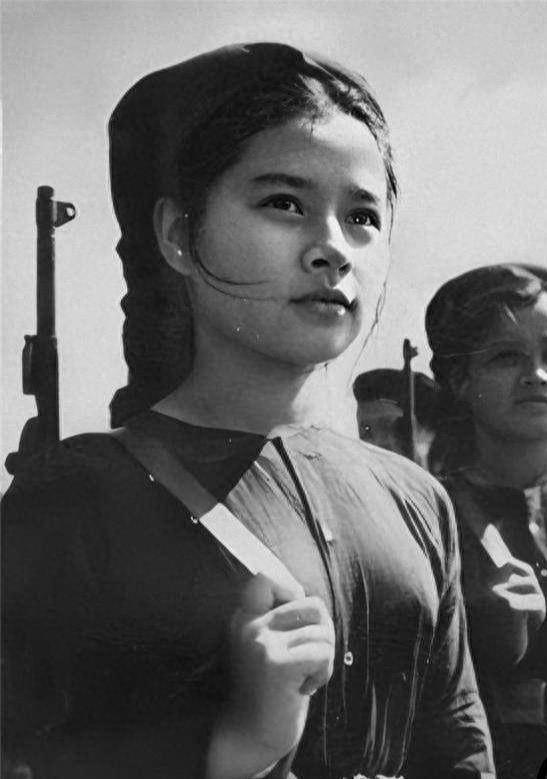 越南抓中国女兵，历史事件的真相与反思，越南抓中国女兵事件，真相探究与反思