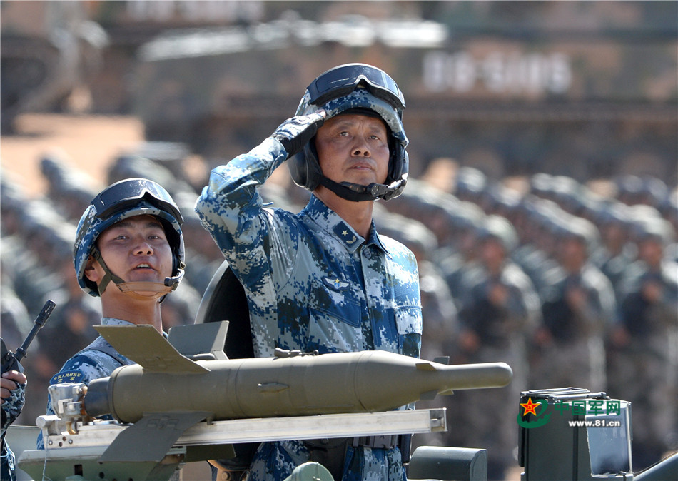 孙向东少将，空降兵第15军的铁壁与领航者，孙向东少将，空降兵第15军的坚强铁壁与领航先锋