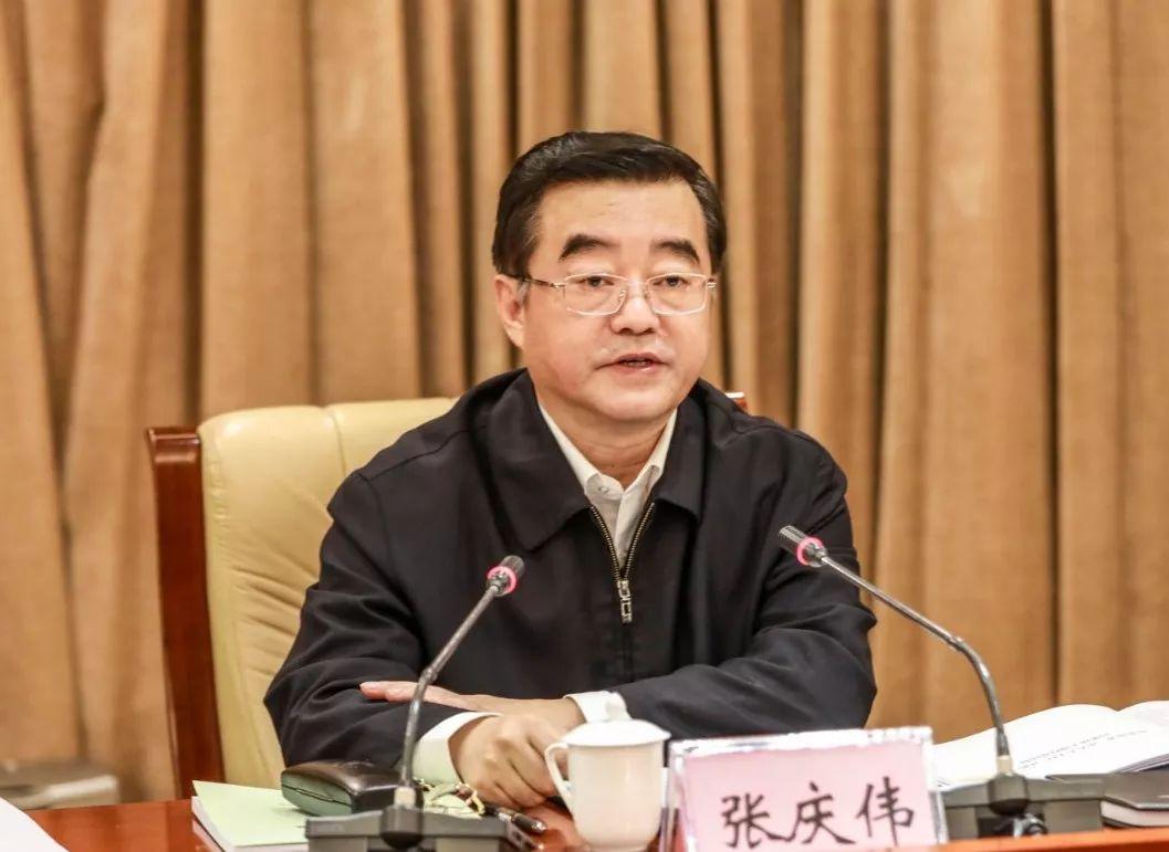今日头条新闻的功能，信息时代的新闻阅读革新，信息时代下的新闻革新，今日头条引领新闻阅读新潮流