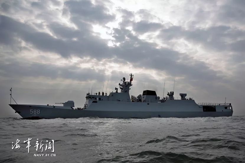 泉州舰全部视频，展现中国海军力量的辉煌历程，泉州舰视频全景展现中国海军力量的辉煌历程