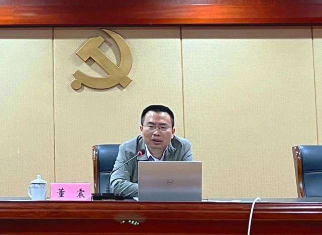 海军司令员董震，领航新时代的海军力量，海军司令员董震引领新时代海军力量崛起