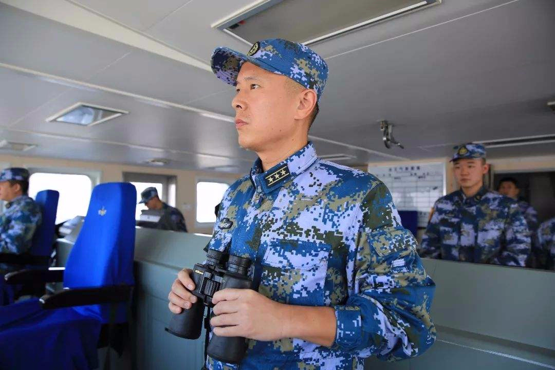 江苏舰舰长，领航新时代的海军英雄，江苏舰舰长，领航新时代的海军英雄