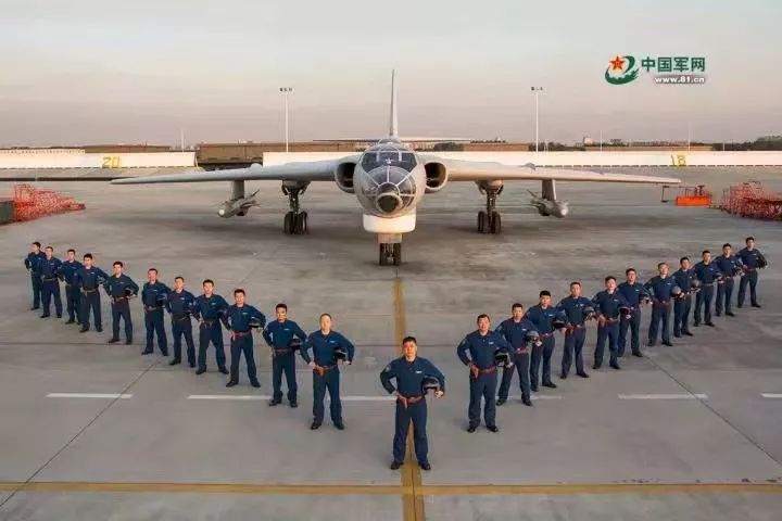 中国空军成立的那一年，回顾历史，展望未来，中国空军成立年份，历史回顾与未来展望