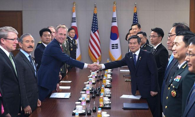 中美高层刚会晤结束，美国就翻脸，一场风云变幻的对话背后的真相，中美高层会晤背后的风云变幻，对话结束，美国迅速翻脸，真相揭秘