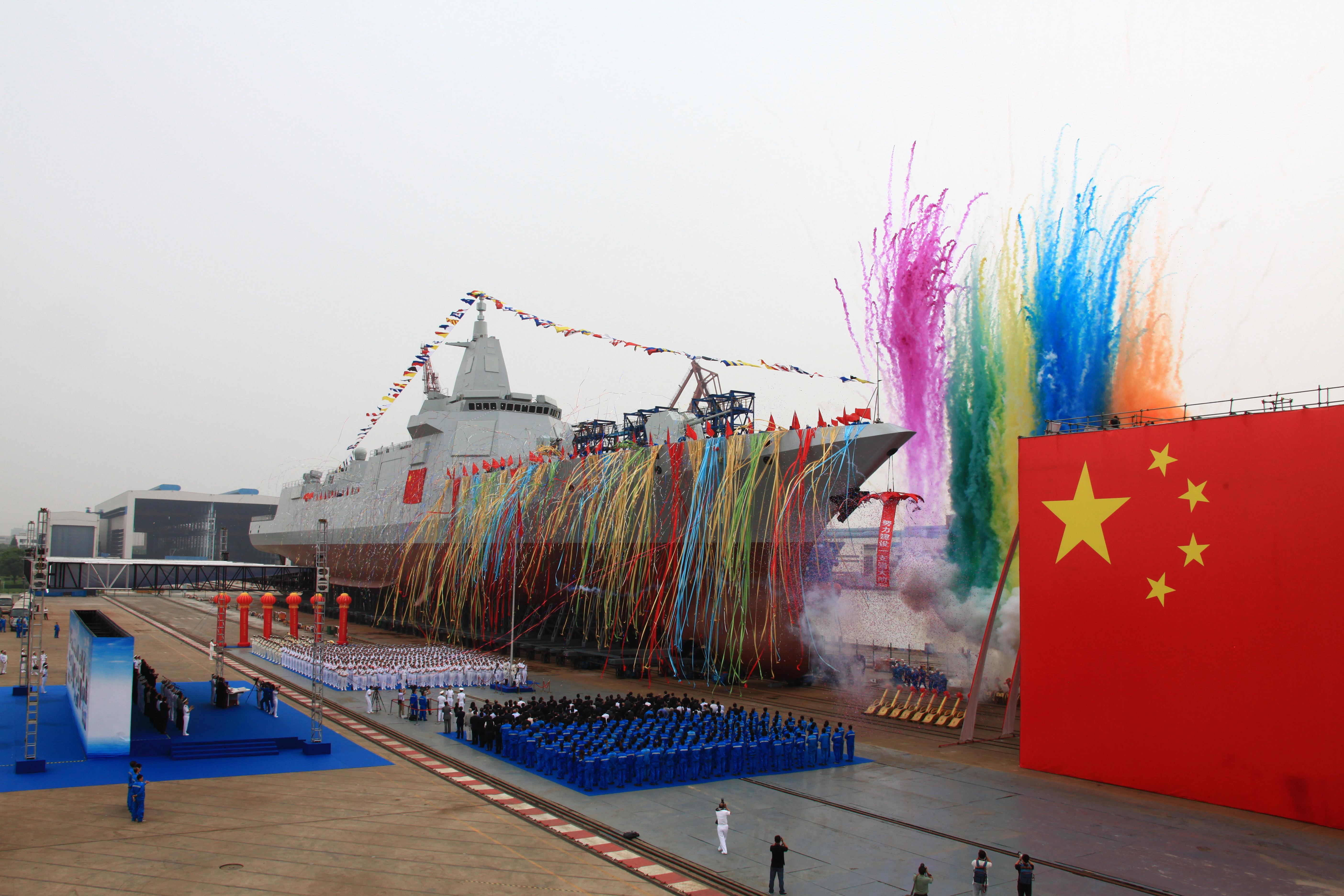 中国第三艘航母下水仪式，彰显国家实力与海洋雄心的壮丽瞬间，中国第三艘航母下水仪式，国家实力与海洋雄心的展现