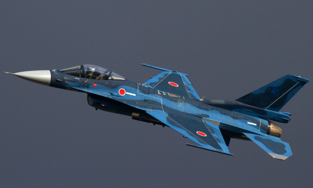 F-2战机，速度与力量的完美结合，F-2战机，速度与力量的天空霸主