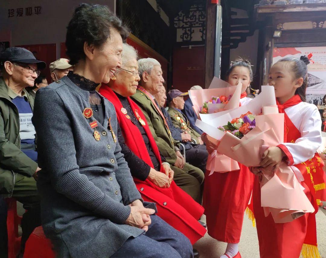 英勇无畏的中国人民志愿军将士——时代的英雄，英勇无畏的中国人民志愿军将士，时代的英雄赞歌