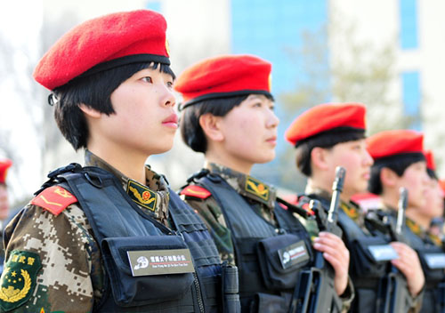 丁晓兵与女子救护队员的爱情故事，勇敢的心与纯洁的爱，丁晓兵与女子救护队员的勇敢爱情，心之纯洁，情之真挚