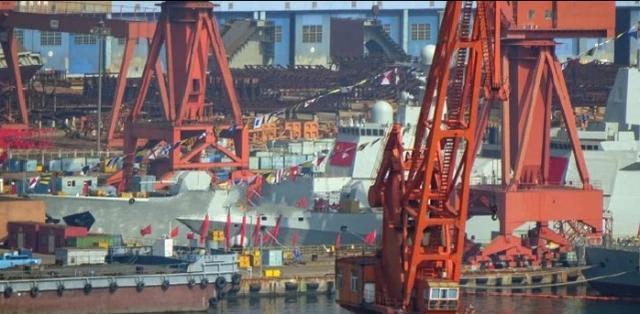 美国为何对055导弹驱逐舰感到震惊，深度解析其背后原因，美国对055导弹驱逐舰震惊的背后原因深度解析