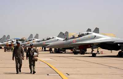 中国解放军空军基地，捍卫蓝天，保障国家安全的重要力量，中国解放军空军基地，捍卫蓝天的重要力量，保障国家安全的空中盾牌