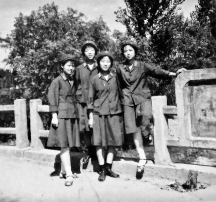 国庆70周年阅兵女兵方队图片，展现巾帼英雄的风采，国庆70周年阅兵女兵方队风采，巾帼英雄展现雄姿