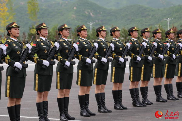 女兵体能考核标准2024，挑战与机遇并存，女兵体能考核标准2024，挑战与机遇的并存之路
