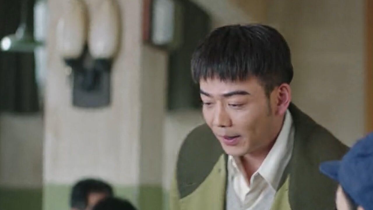 利军与谁同行，一段人生的交织与共鸣，利军的人生共鸣，与谁同行的故事