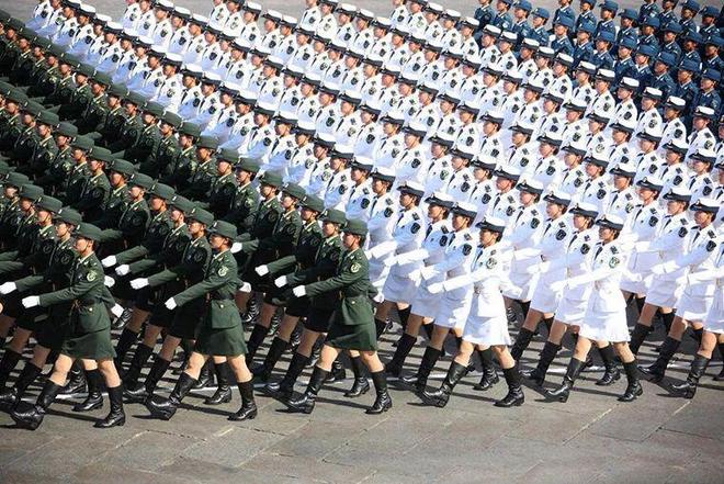 历年阅兵视频，回顾大阅兵的历史与荣耀时刻，历年阅兵视频回顾，荣耀时刻与大阅兵的历史