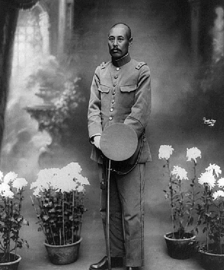 授衔中将，回望1955年的荣耀时刻，授衔中将的荣耀时刻，回望1955年历史瞬间