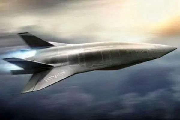 国产高超音速武器，引领新时代的军事技术革新，国产高超音速武器，引领新时代军事技术革新浪潮