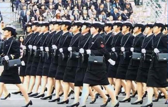 阅兵式对国家发展的影响，阅兵式对国家发展的深远影响