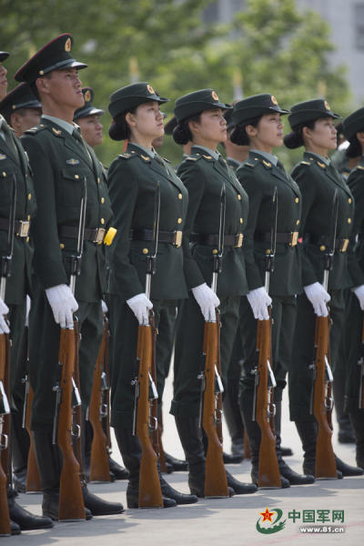 中国女仪仗女军官单人照片，展现女性力量与荣耀，中国女仪仗女军官单人照，彰显女性力量与荣耀时刻