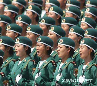 三军女兵方队纪录片，展现新时代巾帼英雄的风采，新时代巾帼英雄，三军女兵方队纪录片展现风采