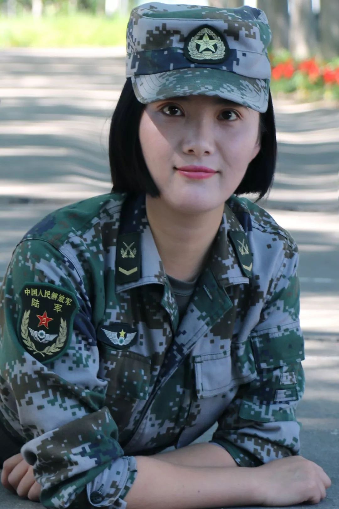 女兵军旅感悟，坚韧、成长与荣耀之路，女兵荣耀之路，军旅中的坚韧与成长之路