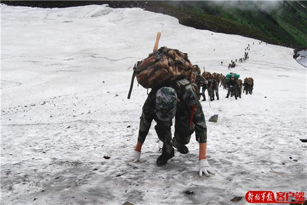 西部战区某边防团团长，忠诚守护边疆的领军人物，边疆守护者的使命，西部战区边防团团长忠诚履职之路