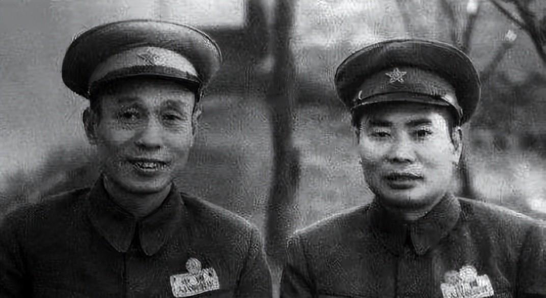 军长和政委的权力比较，一种多维度的探讨，军长与政委权力比较，多维度视角下的探讨