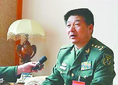 集团军军长与省军区司令员，军事体系中的层级与职责比较，集团军军长与省军区司令员，军事体系中的层级与职责对比解析