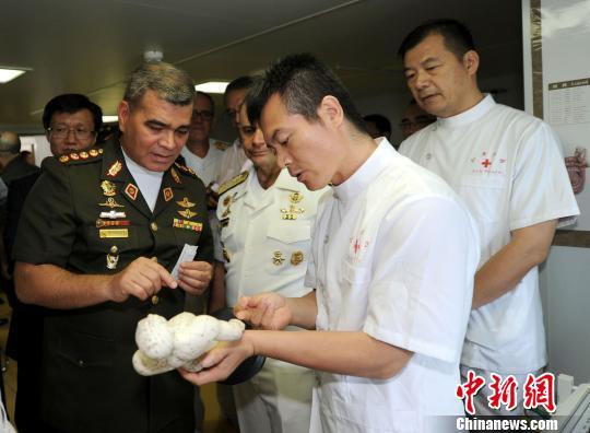 大连海军舰艇学院参观指南，一窥军事教育的殿堂，大连海军舰艇学院深度游，军事教育殿堂探秘