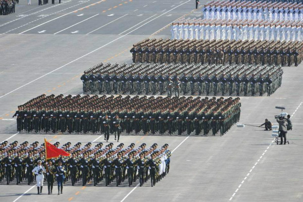 震撼人心的2019国庆70周年大阅兵观后感，震撼心灵的2019国庆70周年阅兵盛典回顾与感悟