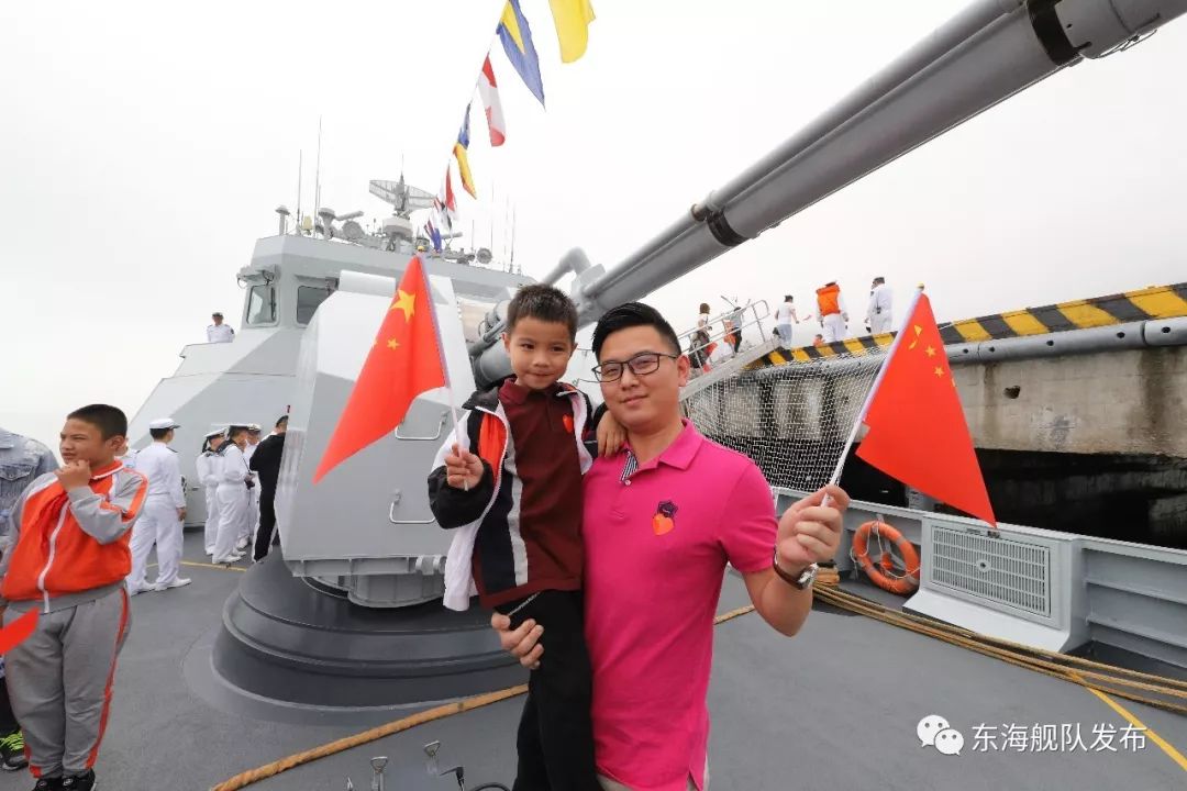 人民海军70周年纪念视频，外国评价及其国际影响力，人民海军70周年，外国评价与国际影响力的彰显