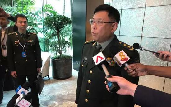 国防部部长儿子砸酒店事件，权力与公众期待的碰撞，国防部部长之子酒店砸场事件，权力与公众期待的冲突焦点