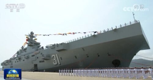 国防军事播音员，传递国防力量，展现军事风采，国防军事播音员，传递力量，展现军事风采