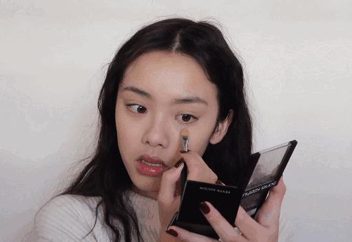 越南女兵的智慧与策略，美人计的独特应用，越南女兵的智慧与策略，美人计的独特应用之道