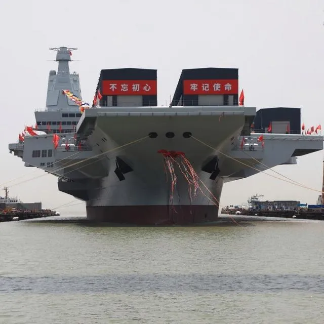 中国第四艘航母——广东舰，新时代的海洋强国标志，广东舰，新时代海洋强国的新里程碑——中国第四艘航母亮相