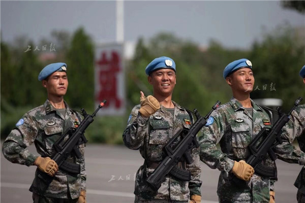 国庆阅兵方队身高要求，标准与选拔的严谨性，国庆阅兵方队身高标准与选拔严谨性揭秘